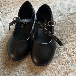SoDanca black tap shoes. Toddler size 8